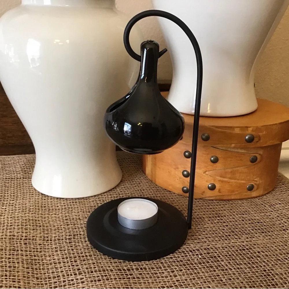 Tear drop and metal frame essential oil warmer diffuser
